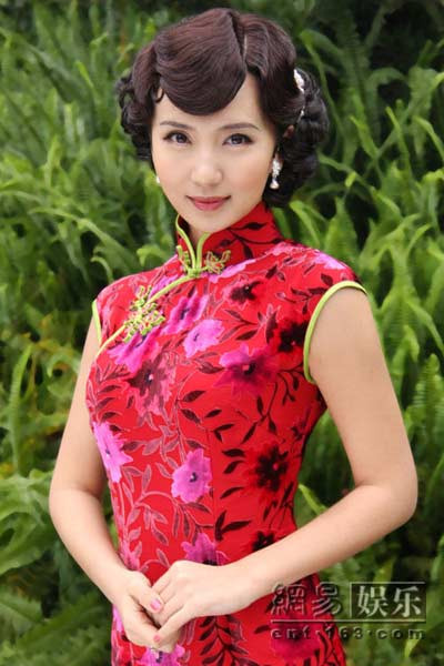 Có thể thấy dáng người đầy đặn, nhưng không dư thừa, ba vòng hoàn hảo, đường cong mê người, cho thấy được nét hấp dẫn của một người phụ nữ trưởng thành. Một người đẹp hội tụ được 6 tiêu chuẩn trên, có lẽ rất khó nhưng nhìn chung đó là vẻ đẹp hoàn hảo mà con người đang đặt ra để hướng tới một vẻ đẹp hiện đại hoàn hảo, hoàn toàn khác hẳn với tiêu chuẩn của vẻ đẹp cổ điển. Xem thêm: Nghệ thuật chăm sóc da trắng hồng, mịn màng. Có thể thấy dáng người đầy đặn, nhưng không dư thừa, ba vòng hoàn hảo, đường cong mê người, cho thấy được nét hấp dẫn của một người phụ nữ trưởng thành. Một người đẹp hội tụ được 6 tiêu chuẩn trên, có lẽ rất khó nhưng nhìn chung đó là vẻ đẹp hoàn hảo mà con người đang đặt ra để hướng tới một vẻ đẹp hiện đại hoàn hảo, hoàn toàn khác hẳn với tiêu chuẩn của vẻ đẹp cổ điển. Xem thêm: Nghệ thuật chăm sóc da trắng hồng, mịn màng.