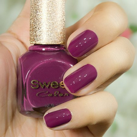 Màu tím đậm. Xem thêm: Nail xinh, điệu cho bạn gái / Bộ sưu tập váy xinh chào hè 2012. Màu tím đậm. Xem thêm: Nail xinh, điệu cho bạn gái / Bộ sưu tập váy xinh chào hè 2012.