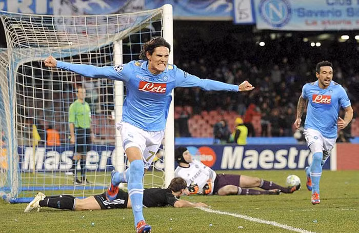 Sự sụp đổ của hàng phòng ngự Chelsea nhanh chóng đến nỗi mọi lợi thế dẫn bàn của họ biến mất ngay trước giờ giải lao. Sự sụp đổ của hàng phòng ngự Chelsea nhanh chóng đến nỗi mọi lợi thế dẫn bàn của họ biến mất ngay trước giờ giải lao.