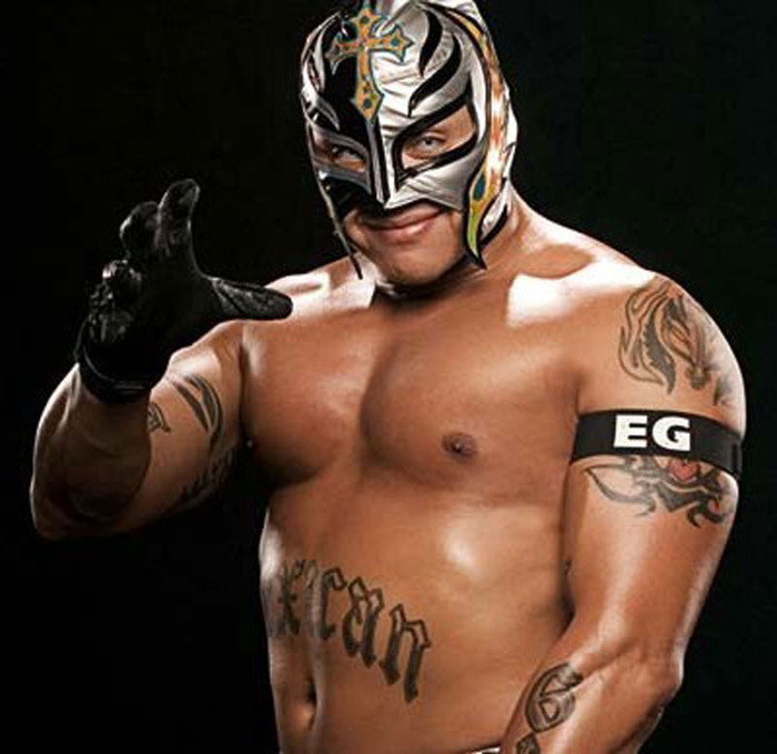 Rey Mysterio – tên thật Oscar Gutierrez (Mexico – đô vật chuyên nghiệp) Rey Mysterio – tên thật Oscar Gutierrez (Mexico – đô vật chuyên nghiệp)