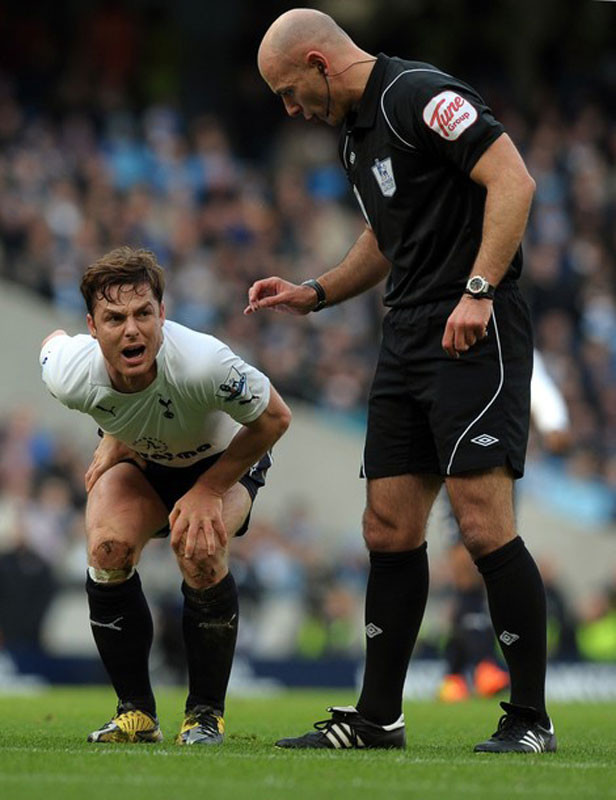 Nhược điểm: Từ năm 2003 đến nay Parker mới có 10 lần khoác áo đội tuyển, do đó chưa chắc anh sẽ là một nhân vật được nể trọng.