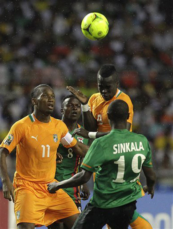 Câu chuyện của hai đội bóng, một đã lâu xa cách với ngôi vô địch châu lục bất chấp tài năng của các cầu thủ, và một chưa bao giờ vô địch dù đã từng chạm một tay vào nó Câu chuyện của hai đội bóng, một đã lâu xa cách với ngôi vô địch châu lục bất chấp tài năng của các cầu thủ, và một chưa bao giờ vô địch dù đã từng chạm một tay vào nó