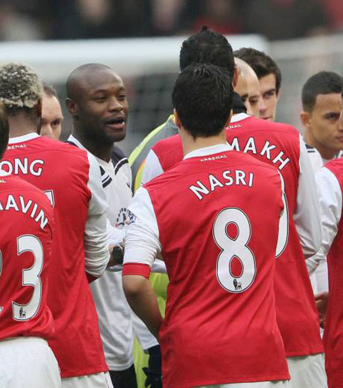 ... Thì Nasri đã quyết định sẽ không bắt tay Gallas, điều mà các cầu thủ Arsenal vẫn làm với Gallas mỗi khi gặp anh ... Thì Nasri đã quyết định sẽ không bắt tay Gallas, điều mà các cầu thủ Arsenal vẫn làm với Gallas mỗi khi gặp anh