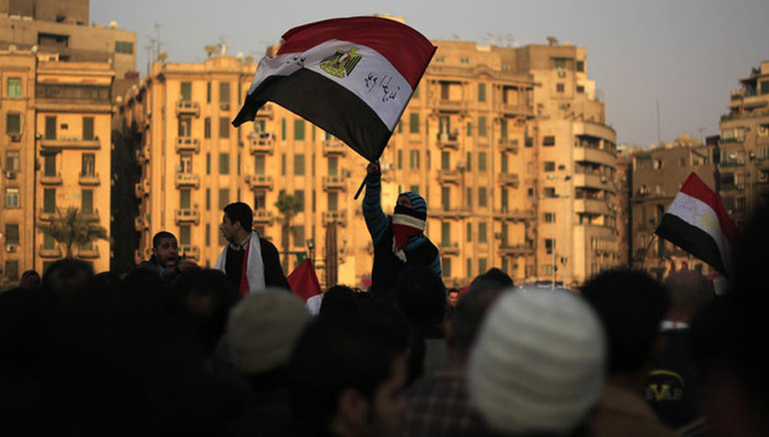 3 tuyển thủ quốc gia của Ai Cập đã quyết định nghỉ thi đấu ngay sau khi chứng kiến bi kịch. Họ đều là cầu thủ của Al-Ahly 3 tuyển thủ quốc gia của Ai Cập đã quyết định nghỉ thi đấu ngay sau khi chứng kiến bi kịch. Họ đều là cầu thủ của Al-Ahly