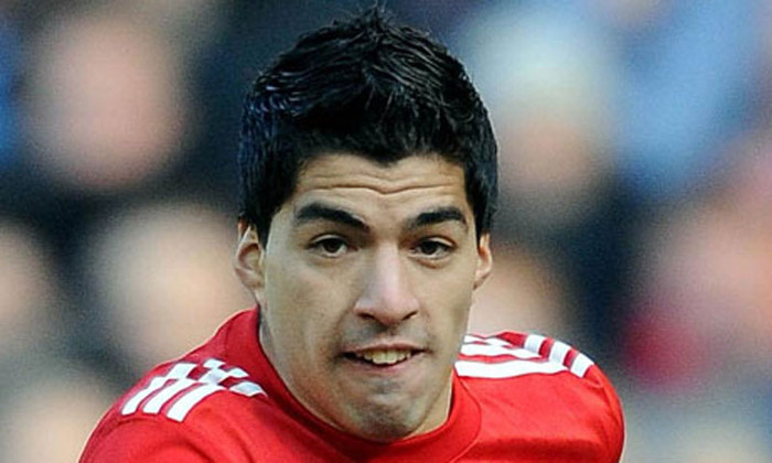 Không ai nghi ngờ tài năng của Luis Suarez, cầu thủ xuất sắc nhất Uruguay vào thời điểm hiện tại. Nhưng câu hỏi được đặt ra là, liệu anh ta có thực sự mang trong mình những phẩm chất cao quý của một VĐV thể thao? Không ai nghi ngờ tài năng của Luis Suarez, cầu thủ xuất sắc nhất Uruguay vào thời điểm hiện tại. Nhưng câu hỏi được đặt ra là, liệu anh ta có thực sự mang trong mình những phẩm chất cao quý của một VĐV thể thao?