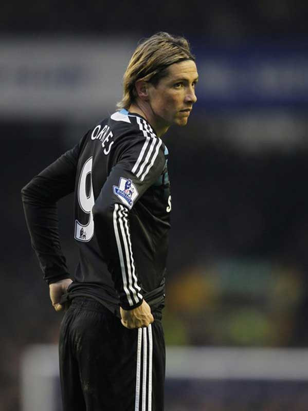 Fernando Torres mới chỉ có 2 bàn thắng trong 9 trận khoác áo Chelsea ở Champions League. Trong khi đó, chủ công bên phía Napoli là Edinson Cavani đã có 4 bàn trong 6 trận ở đấu trường này.