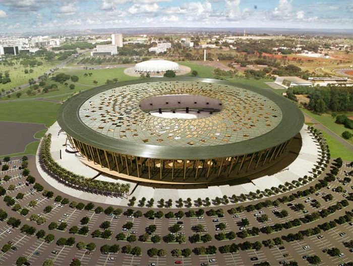 SVĐ Quốc gia Brazil (hay còn gọi là Sân Mane Garrincha – theo tên của cố danh thủ người Brazil) được xây từ năm 1974 và là nơi tổ chức phần lớn các trận đấu bóng đá của ĐTQG. SVĐ Quốc gia Brazil (hay còn gọi là Sân Mane Garrincha – theo tên của cố danh thủ người Brazil) được xây từ năm 1974 và là nơi tổ chức phần lớn các trận đấu bóng đá của ĐTQG.