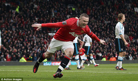 Cú đúp của Rooney tmang lại thắng lợi quan trọng cho Quỷ Đỏ. Cú đúp của Rooney tmang lại thắng lợi quan trọng cho Quỷ Đỏ.