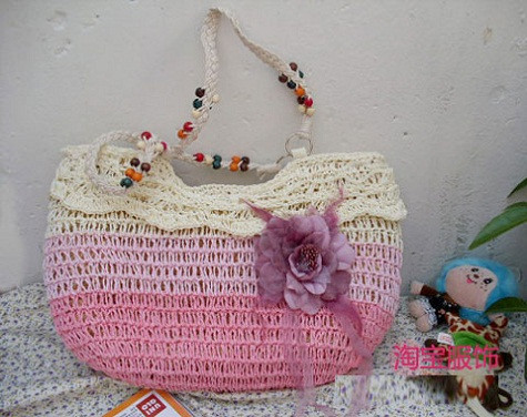 (Ảnh: Xinhxinh) Xem thêm: Những chiếc túi "đụng hàng" xuyên lục địa của Sao Việt (Ảnh: Xinhxinh) Xem thêm: Những chiếc túi "đụng hàng" xuyên lục địa của Sao Việt