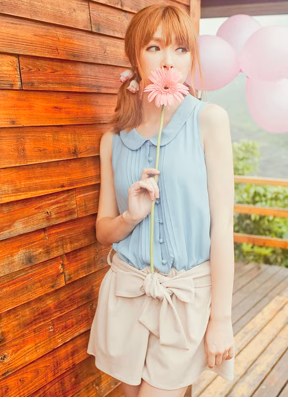 Với thắt lưng giả quần sooc này, bạn gái trông thật trẻ trung và cá tính (Ảnh: HB) Xem thêm: Phương Trinh diện váy xẻ cao, làm 'lu mờ' Midu