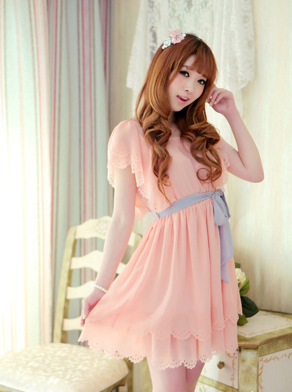 (Ảnh: HB) Xem thêm: Phương Trinh diện váy xẻ cao, làm 'lu mờ' Midu (Ảnh: HB) Xem thêm: Phương Trinh diện váy xẻ cao, làm 'lu mờ' Midu