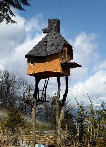 Takasugi-an Tea House Chino, Nagano, Nhật Bản Ngôi nhà dùng để uống trà này được thiết kế bởi kiến trúc sư Nhật Bản Terunobo Fujimori. Nó cao 6m so với mặt đát. Đây thực sự là một nơi yên tĩnh để uống trà. Takasugi-an Tea House Chino, Nagano, Nhật Bản Ngôi nhà dùng để uống trà này được thiết kế bởi kiến trúc sư Nhật Bản Terunobo Fujimori. Nó cao 6m so với mặt đát. Đây thực sự là một nơi yên tĩnh để uống trà.