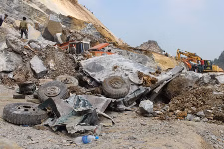 Một vụ sạt lở mỏ đá. Ảnh minh họa