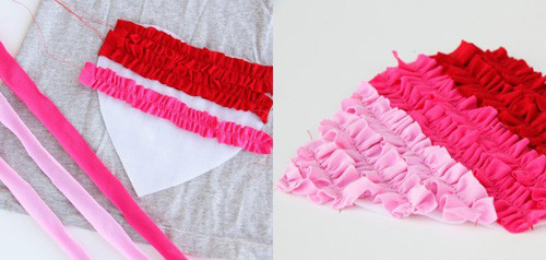 Bây giờ bạn cắt vải vụn màu đỏ, hồng và hồng phấn thành những dải dài có chiều rộng 2 – 2,5cm, chiều dài của dải gấp 2 - 2,5 lần chiều ngang của trái tim bạn cần may. Ví dụ: vị trí trái tim bạn cần may có chiều rộng 10cm thì bạn cần dải vải dài 20 đến 25 cm. Sau đó bạn may đường chỉ thưa ở giữa của dải vải và kéo sợi chỉ cho vải rúm lại có độ dài bằng với vị trí để may trên trái tim. May cố định các dải vải lên trái tim, theo thứ tự từ màu đỏ đến hồng và cuối cùng là màu hồng phấn. Bây giờ bạn cắt vải vụn màu đỏ, hồng và hồng phấn thành những dải dài có chiều rộng 2 – 2,5cm, chiều dài của dải gấp 2 - 2,5 lần chiều ngang của trái tim bạn cần may. Ví dụ: vị trí trái tim bạn cần may có chiều rộng 10cm thì bạn cần dải vải dài 20 đến 25 cm. Sau đó bạn may đường chỉ thưa ở giữa của dải vải và kéo sợi chỉ cho vải rúm lại có độ dài bằng với vị trí để may trên trái tim. May cố định các dải vải lên trái tim, theo thứ tự từ màu đỏ đến hồng và cuối cùng là màu hồng phấn.