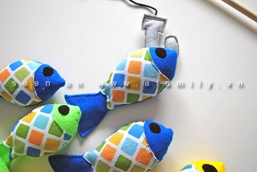 Lưỡi câu sẽ dính và mắt cá thế này, thậm chí nó có thể dính vào bất cứ chỗ nào của cá làm bằng vải dạ. Lưỡi câu sẽ dính và mắt cá thế này, thậm chí nó có thể dính vào bất cứ chỗ nào của cá làm bằng vải dạ.