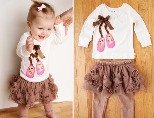 Chiếc áo trơn màu của bé Vải vụn: vải hoa hoặc chấm bi (màu sắc nổi bật) Mếch hai mặt, dây ruy băng Kéo, bút vẽ Máy khâu, bàn là. XEM THÊM CÁCH LÀM VÁY XINH CHO BÉ Chiếc áo trơn màu của bé Vải vụn: vải hoa hoặc chấm bi (màu sắc nổi bật) Mếch hai mặt, dây ruy băng Kéo, bút vẽ Máy khâu, bàn là. XEM THÊM CÁCH LÀM VÁY XINH CHO BÉ