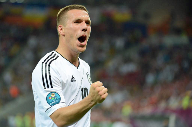 Đức vượt lên dẫn trước.