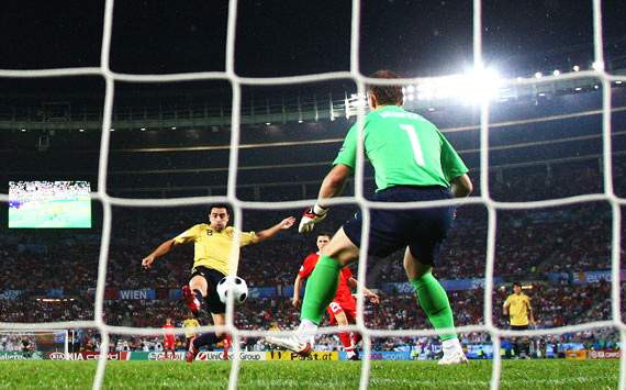 Xavi, tiền vệ xuất sắc nhất Euro 2008, giải đấu mà ĐT Tây Ban Nha lên ngôi vô địch.