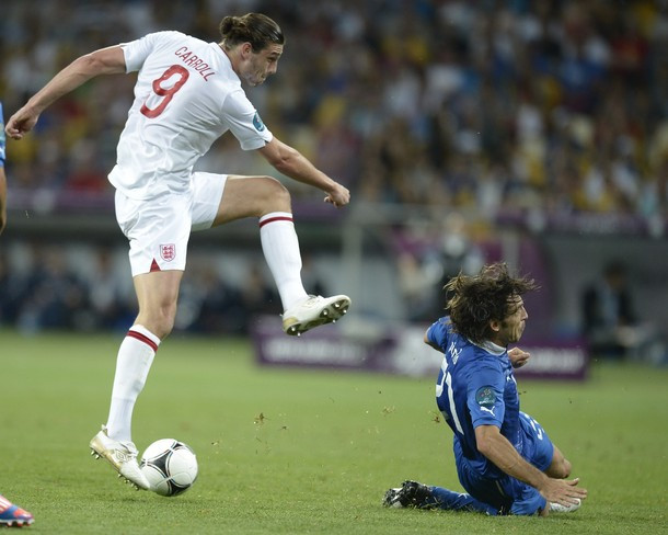 Nhưng anh vẫn thi đấu rất xông xáo. Nhưng anh vẫn thi đấu rất xông xáo.