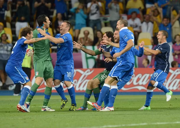 Niềm vui vỡ òa.