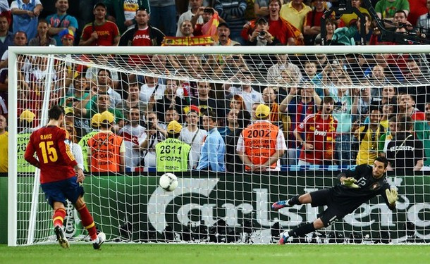 Còn Ramos, một hậu vệ từng sút hỏng 11m thì lại hoàn toàn trái ngược.