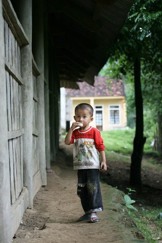 ...hay bằng những chiếc bánh luôn sẵn trong cặp sách. ...hay bằng những chiếc bánh luôn sẵn trong cặp sách.