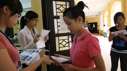 Thí sinh vào phòng th