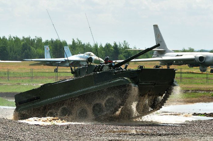 Thời gian diễn ra các màn trình diễn "Vô địch và huyền thoại" độc đáo này theo dự kiến là vào lúc 15h00 ngày 30 tháng 6 và 15h00 ngày 01 tháng 7 theo giờ địa phương.