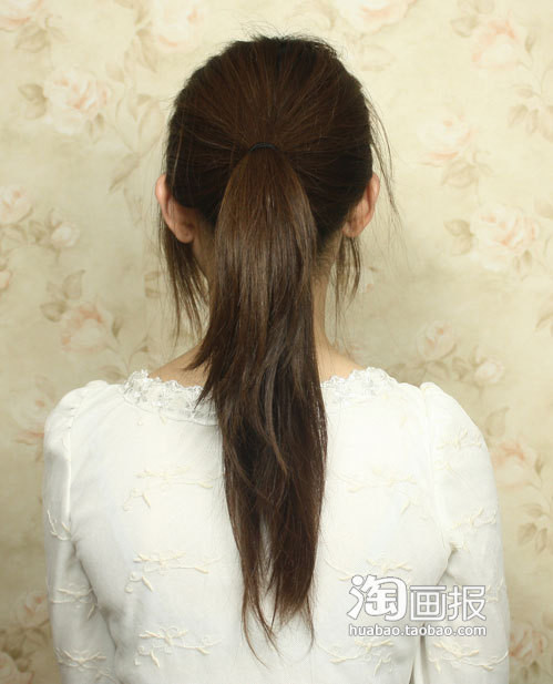 Kiểu 3: Tóc thẳng buộc lên cao. Kiểu 3: Tóc thẳng buộc lên cao.