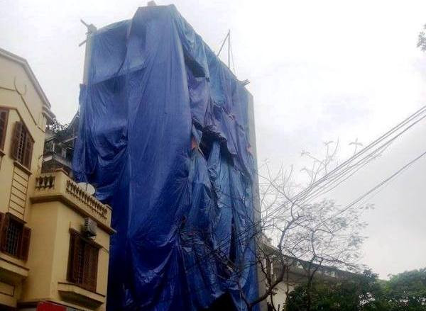 Công trình số 6, phố Hoa Lư, phường Lê Đại Hành (Hai Bà Trưng - Hà Nội) cao nhất khu vực (Ảnh Minh Chí)