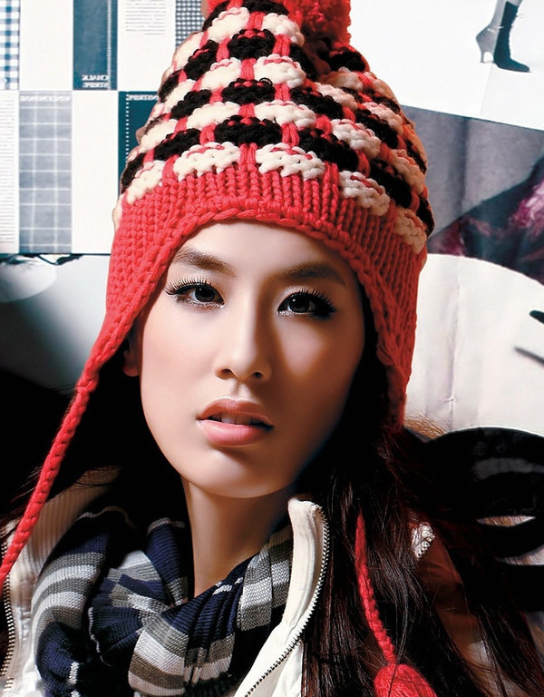 Huỳnh Thánh Y (1983): Tốt nghiệp học viện điện ảnh Bắc Kinh năm 2001, đến nay Huỳnh Thánh Y có tên trong danh sách Tứ tiểu hoa đán của điện ảnh Trung Quốc.