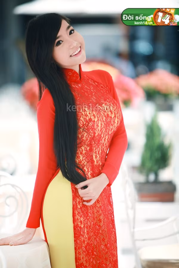 Xem thêm: Sao Việt diện Trench coat?/Sao Việt mặc cực đẹp và lạ/Gợi cảm với màu nuy thời trang/Sao Việt với váy vintage style