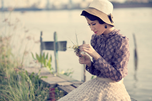 Shoot hình đáng yêu của cô gái mệnh danh cá tính. Xem thêm: Vòng eo "hình chum" của Sao Việt/Thời trang "nude" của Sao Việt một năm qua/Bộ váy "có một không hai" của sao Việt/10 pha "đỏ mặt" của Sao Việt 2011 Shoot hình đáng yêu của cô gái mệnh danh cá tính. Xem thêm: Vòng eo "hình chum" của Sao Việt/Thời trang "nude" của Sao Việt một năm qua/Bộ váy "có một không hai" của sao Việt/10 pha "đỏ mặt" của Sao Việt 2011