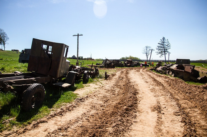trang bị quân sự đã cũ, hỏng trang bị quân sự đã cũ, hỏng