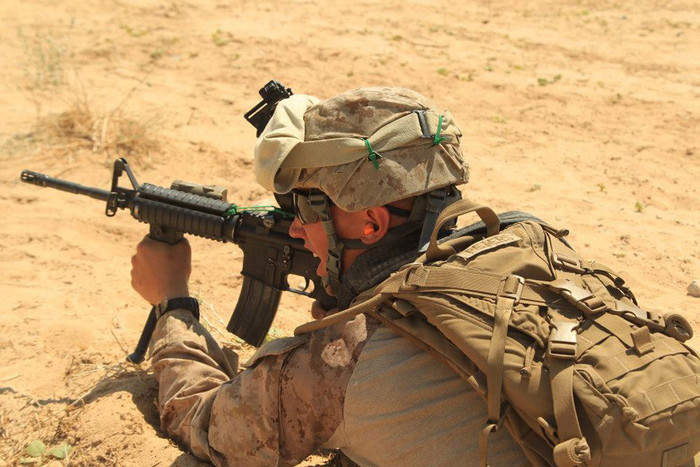 Thủy quân lục chiến Mỹ thuộc Tiểu đoàn 1, Trung đoàn 4 huấn luyện chiến đấu tại California. Thủy quân lục chiến Mỹ thuộc Tiểu đoàn 1, Trung đoàn 4 huấn luyện chiến đấu tại California.