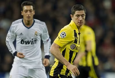Trong lúc Real Madrid mải miết tấn công, Lewandowski sẽ chờ đợi...