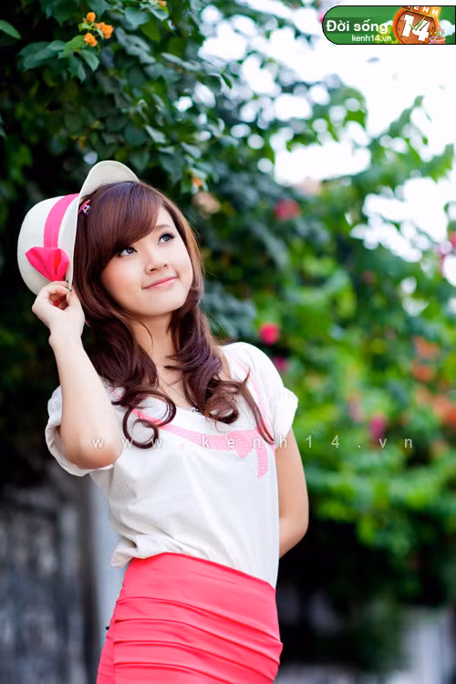 Vẻ đẹp thiên thần của những hot girl xinh, học giỏi