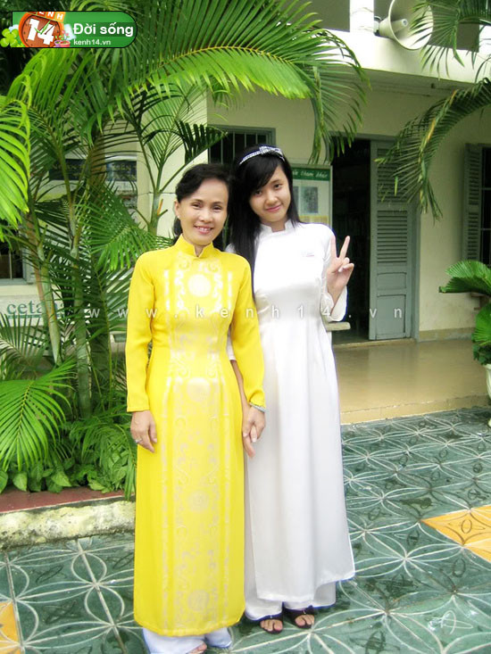 Vẻ đẹp thiên thần của những hot girl xinh, học giỏi