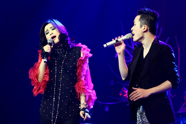 Hai ca sỹ Thanh Lam và Tùng dương sẽ là Đại sứ của chương trình Giờ trái đất năm nay (Theo VTC News) Hai ca sỹ Thanh Lam và Tùng dương sẽ là Đại sứ của chương trình Giờ trái đất năm nay (Theo VTC News)