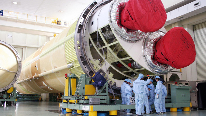 Tập đoàn công nghiệp nặng Misubishi là nơi sản xuất các tiêm kích F-15 và các hạng mục vũ khí mà Mỹ thiết kế riêng cho Nhật Bản, đã trở thành nạn nhân của các cuộc tấn công mạng chưa rõ nguồn gốc gần đây. Tập đoàn công nghiệp nặng Misubishi là nơi sản xuất các tiêm kích F-15 và các hạng mục vũ khí mà Mỹ thiết kế riêng cho Nhật Bản, đã trở thành nạn nhân của các cuộc tấn công mạng chưa rõ nguồn gốc gần đây.