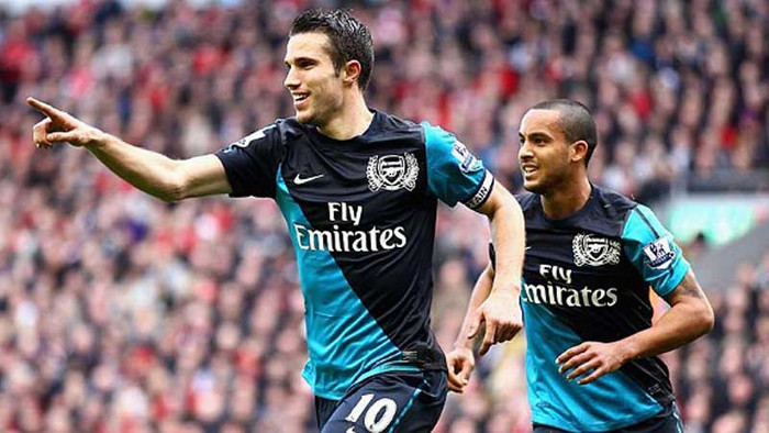 Đó chính là cơ hội đầu tiên của Arsenal trong trận đấu này, và Van Persie đã tận dụng nó Đó chính là cơ hội đầu tiên của Arsenal trong trận đấu này, và Van Persie đã tận dụng nó