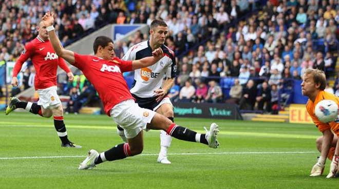 Tái hồi công lực: Chicharito mở tỷ số cho MU trước Bolton