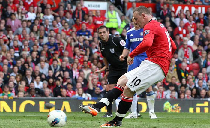 Rooney ghi bàn thứ 3 cho MU trước khi hết hiệp 1 Rooney ghi bàn thứ 3 cho MU trước khi hết hiệp 1