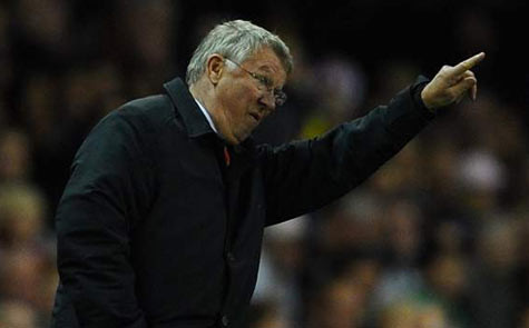 "Trong đội bóng không một ai lớn hơn HLV"