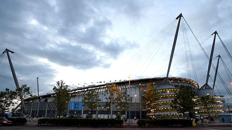 Sau 3 năm, quang cảnh xung quanh sân Etihad đã khác hẳn Sau 3 năm, quang cảnh xung quanh sân Etihad đã khác hẳn