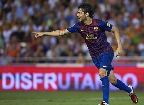 Fabregas lập kỷ lục tân binh ghi bàn 4 trận liên tiếp Fabregas lập kỷ lục tân binh ghi bàn 4 trận liên tiếp