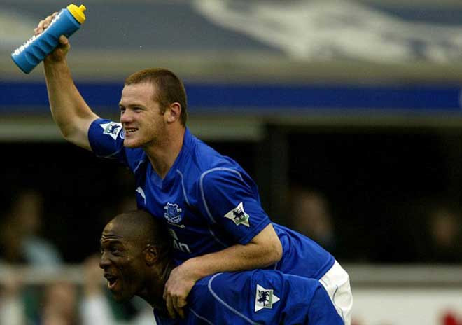 Ở tuổi 16, Rooney chấm dứt chuỗi 30 trận bất bại của Arsenal Ở tuổi 16, Rooney chấm dứt chuỗi 30 trận bất bại của Arsenal
