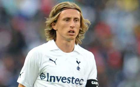 Chelsea đã bỏ cuộc với Modric