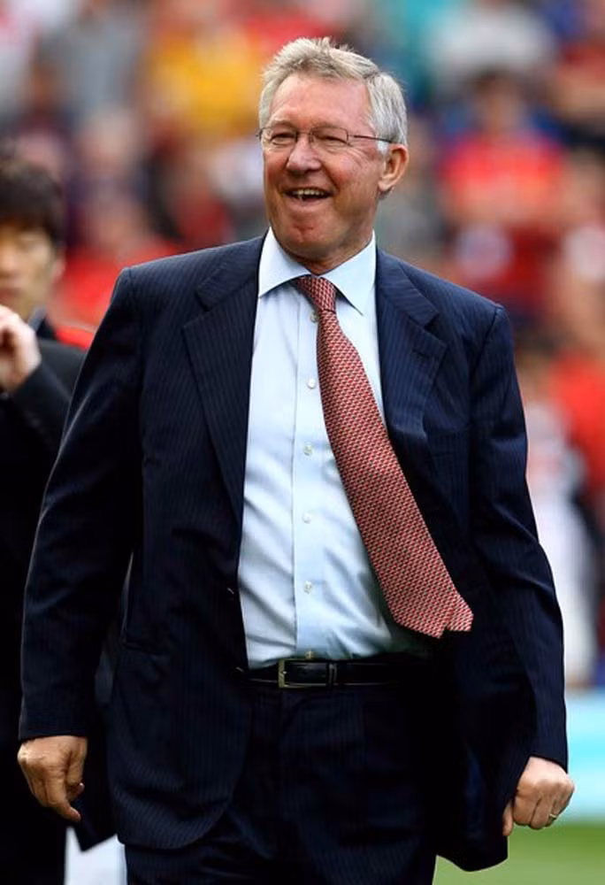 Sir Alex thì nở nụ cười tươi rói Sir Alex thì nở nụ cười tươi rói