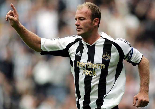 2 lần từ chối MU tức bỏ lỡ 9 danh hiệu Premier League, nhưng Shearer đổi lại luôn được tôn sùng như một vị thần 2 lần từ chối MU tức bỏ lỡ 9 danh hiệu Premier League, nhưng Shearer đổi lại luôn được tôn sùng như một vị thần